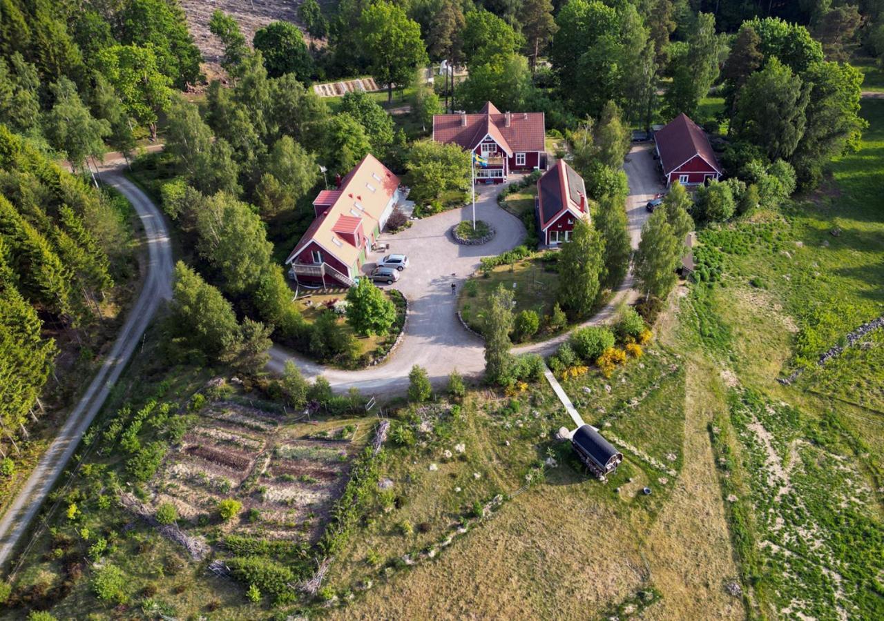 Bed and Breakfast Escape To Paulssonpaleo Simlångsdalen Exterior foto